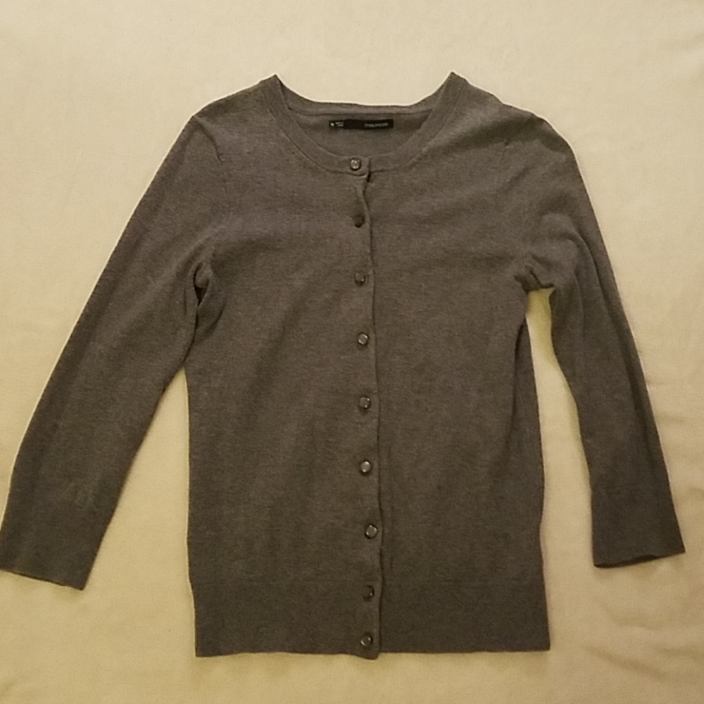Maurices gray 3/4 cardigan sweater